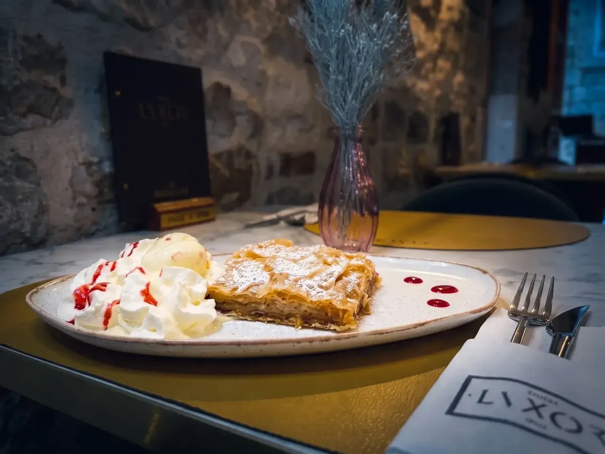 Authentic Apple Pie with Vanilla Ice Cream on Peristil Square, Café & Restaurant Lvxor Split