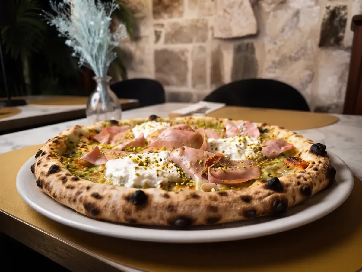 Signature Pizza Lvxor on Peristil Square, Café & Restaurant Lvxor Split